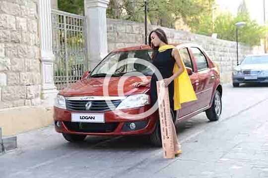 ADVERTISING AND MODELLING