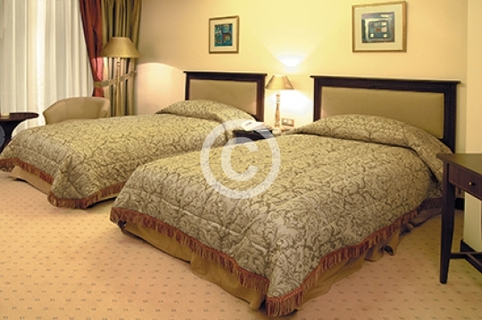 ROYAL HOTEL