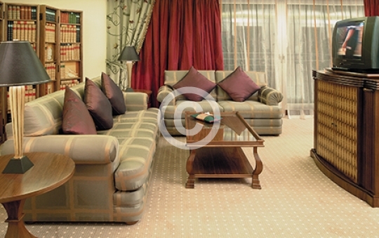 ROYAL HOTEL