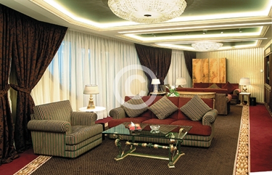 ROYAL HOTEL