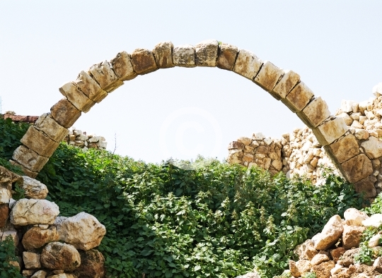 RUINS